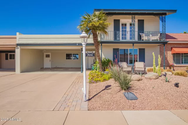 MLS: 6839624 Condo For Sale