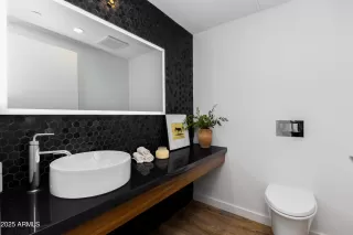 Photo #5: 6839627 Listing 