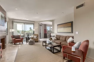 Photo #1: 6839678 Listing