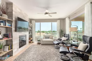 Photo #3: 6839824 Listing