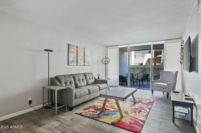 MLS: 6839872 Condo For Sale