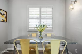 Photo #5: 6839872 Listing