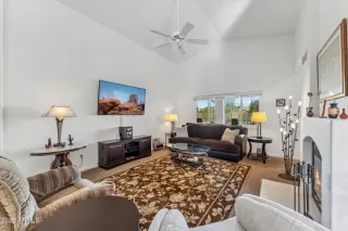 Photo #3: 6839949 Listing