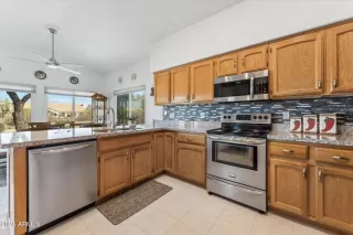 Photo #6: 6839949 Listing