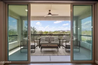 Photo #6: 6840012 Listing