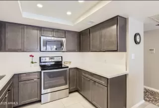 Photo #2: 6840014 Listing