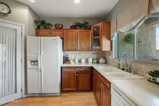 Photo #6: 6840217 Listing