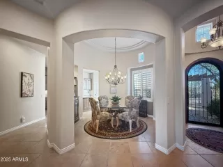 Photo #5: 6840417 Listing 