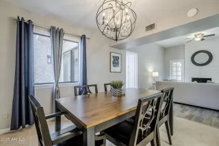 Photo #6: 6840597 Listing 