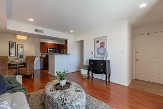 Photo #2: 6840621 Listing 