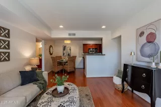 Photo #3: 6840621 Listing 