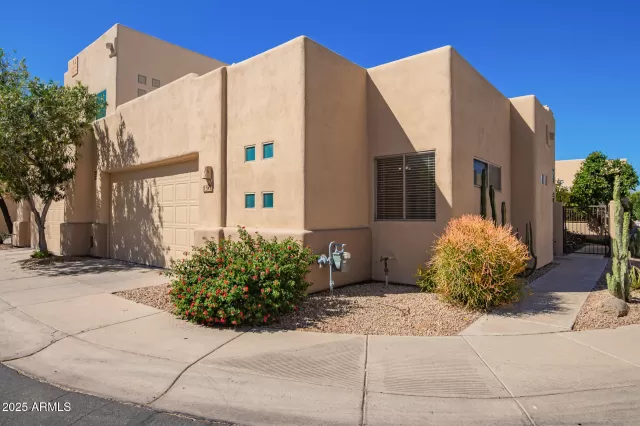 MLS: 6840649 Condo For Sale