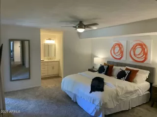 Photo #4: 6840690 Listing 