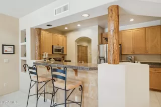 Photo #2: 6840831 Listing