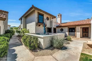 Photo #1: 6840973 Listing