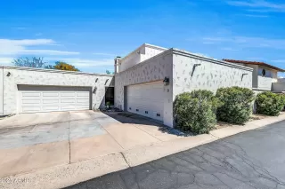 Photo #2: 6840973 Listing