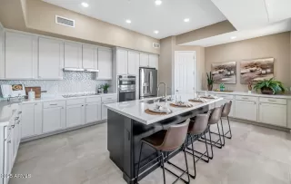 Photo #5: 6841089 Listing 