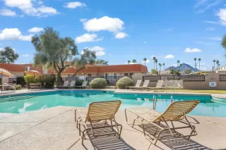 Photo #4: 6841161 Listing