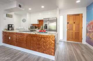 Photo #1: 6841218 Listing