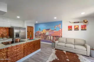 Photo #2: 6841218 Listing