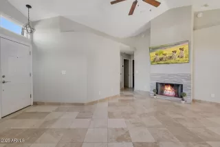 Photo #3: 6841219 Listing