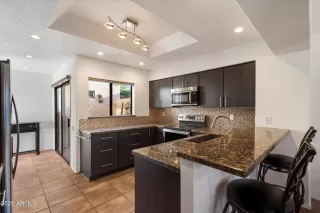 Photo #3: 6841230 Listing