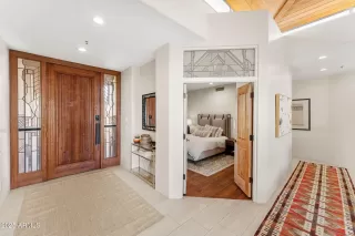 Photo #3: 6841399 Listing