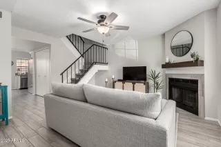Photo #3: 6841520 Listing