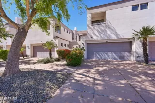 Photo #3: 6841521 Listing