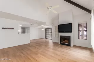 Photo #5: 6841714 Listing 