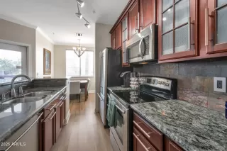 Photo #1: 6841791 Listing