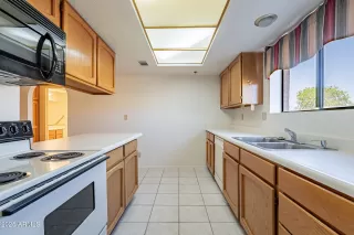 Photo #2: 6841805 Listing 