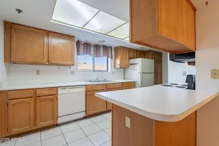 Photo #3: 6841805 Listing 