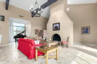 Photo #6: 6841841 Listing