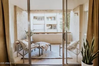 Photo #3: 6841861 Listing