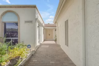 Photo #5: 6842675 Listing