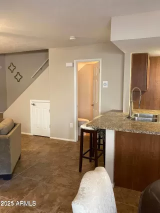 Photo #2: 6842683 Listing