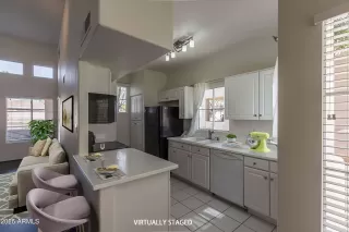 Photo #4: 6842901 Listing 