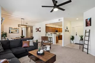 Photo #3: 6842929 Listing 