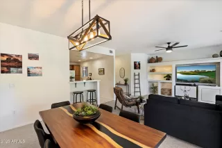 Photo #6: 6842929 Listing 