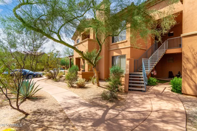 MLS: 6843012 Condo For Sale