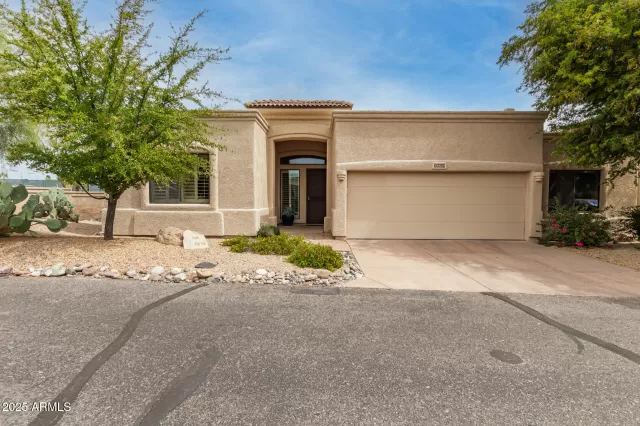 MLS: 6843015 Condo For Sale
