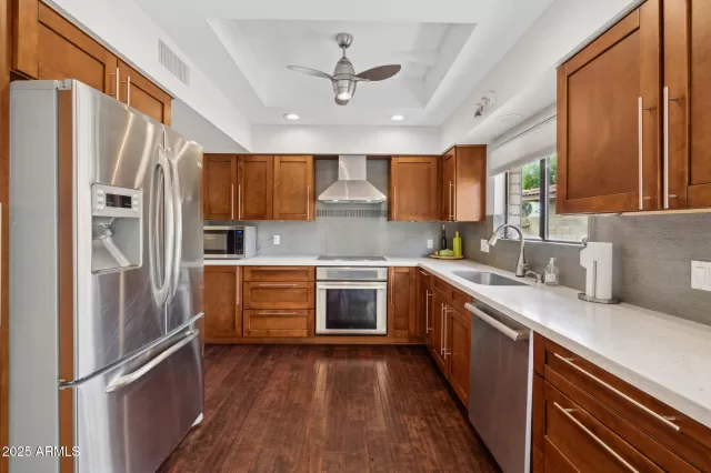 MLS: 6843388 Condo For Sale