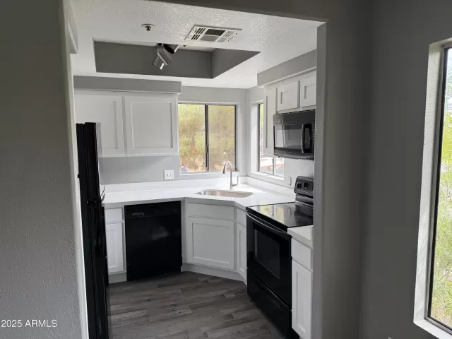 MLS: 6843398 Condo For Sale