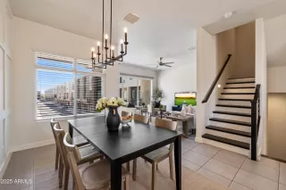 Photo #5: 6843502 Listing 