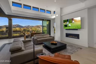 Photo #1: 6843572 Listing