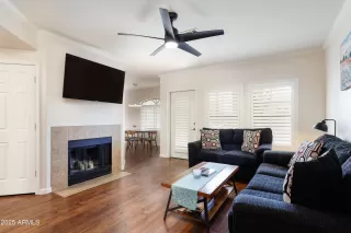 Photo #2: 6843759 Listing