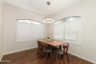 Photo #3: 6843759 Listing