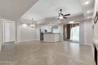 Photo #6: 6843769 Listing