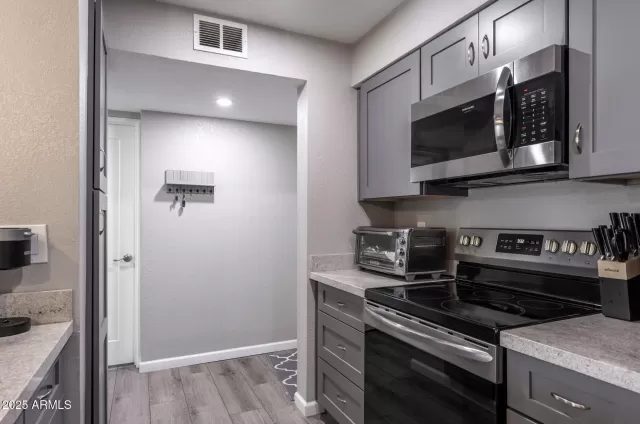 MLS: 6843994 Condo For Sale